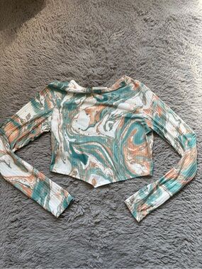 Women's Marble Print Long Sleeve Crop Top in Teal & Tan size XL